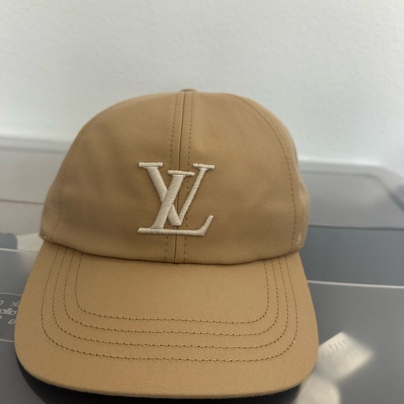 Louis Vuitton Tan Cap - Picture 1 of 4